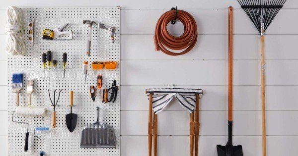 The Best Tools for Keeping Your Outdoor Space Pristine