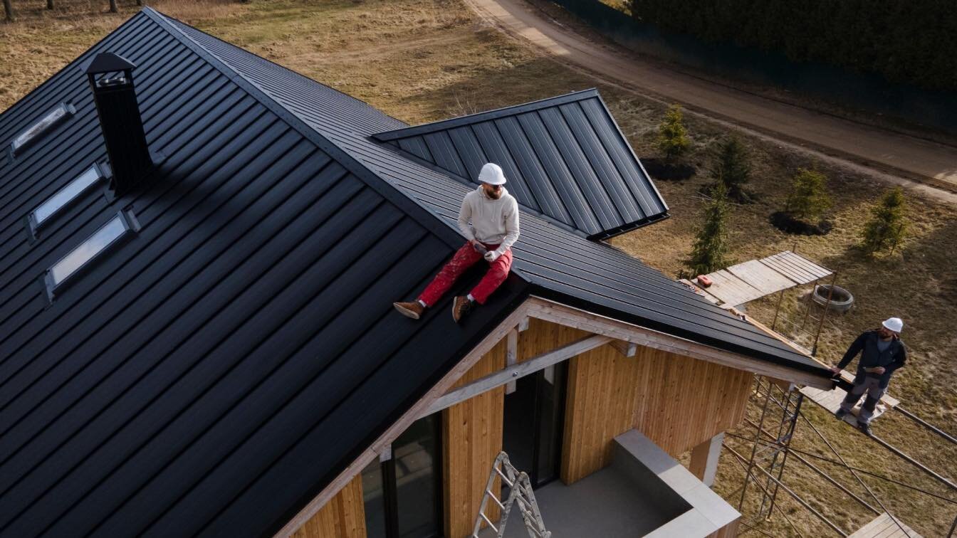 How to Choose the Right Roof for Your Home's Architectural Style