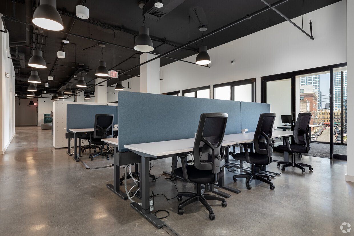 Experience Flexible and Modern Shared Office Space at CMPND Newkirk